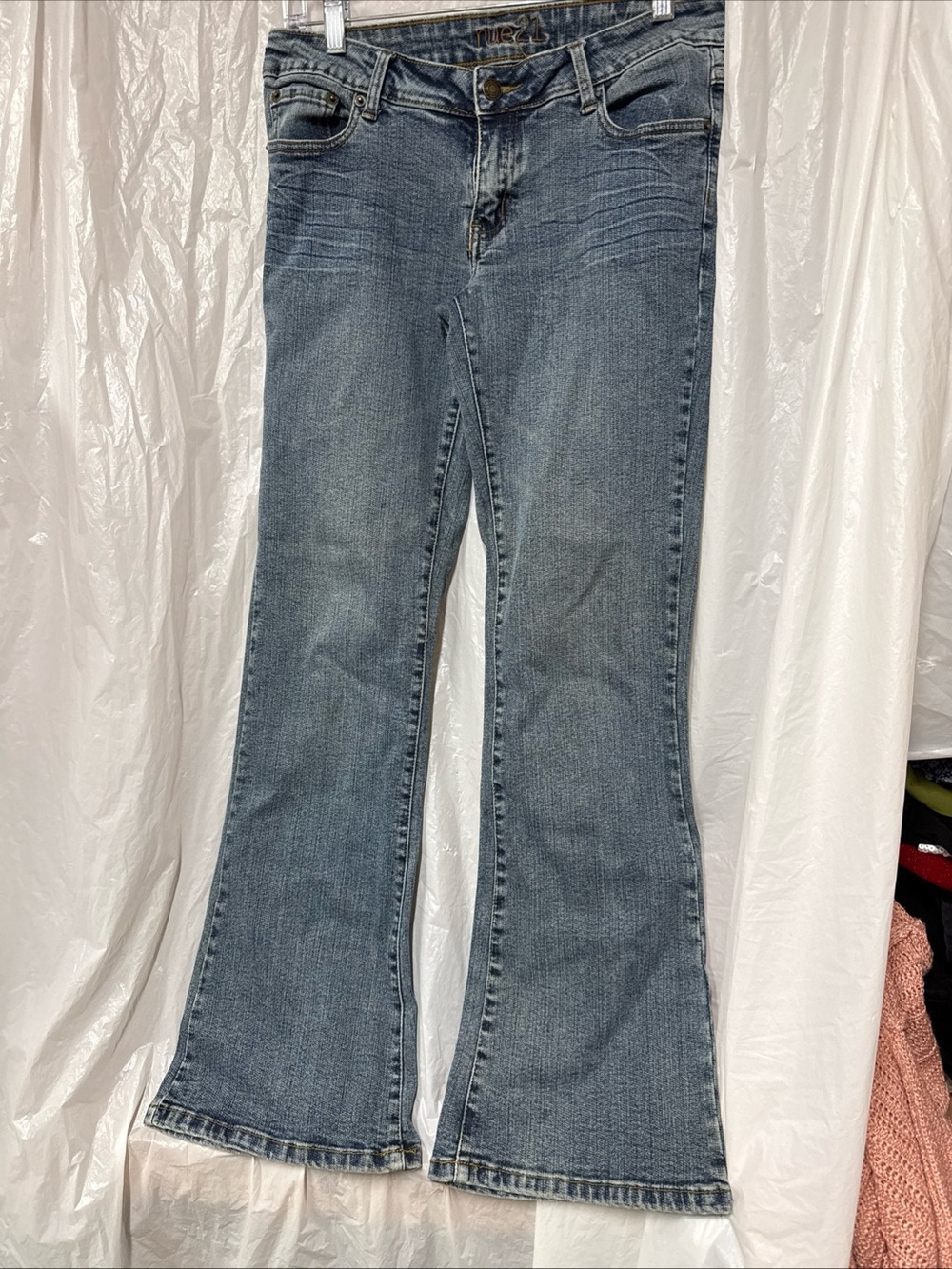 Rue21 Women's Medium Wash Flare Jeans. Size 5/6